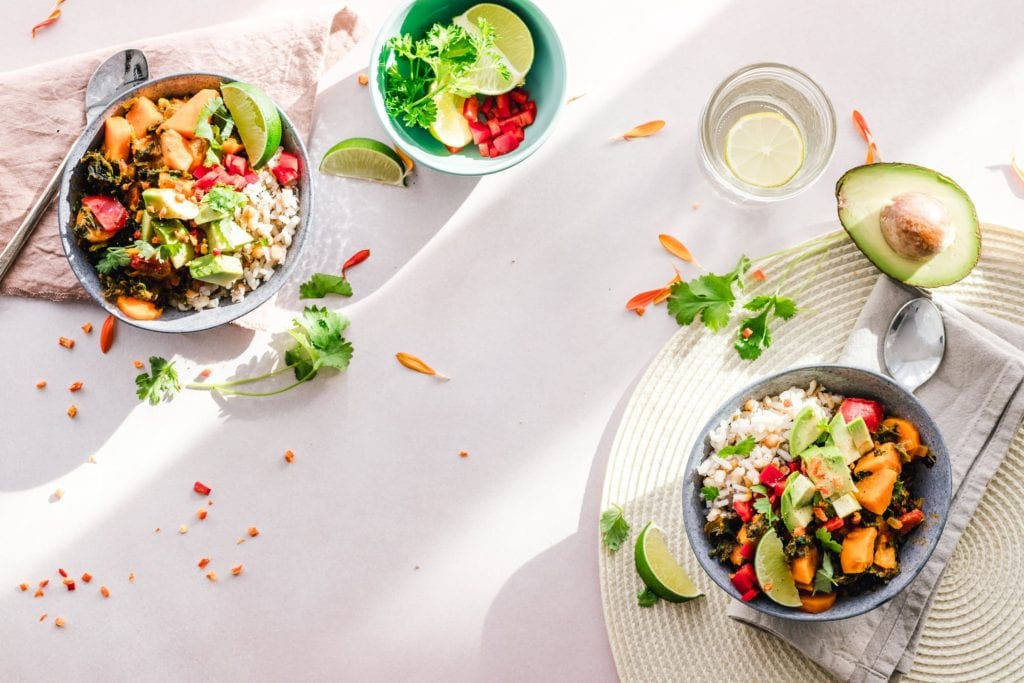 How Personal Trainers Can Help Clients To Eat Healthily